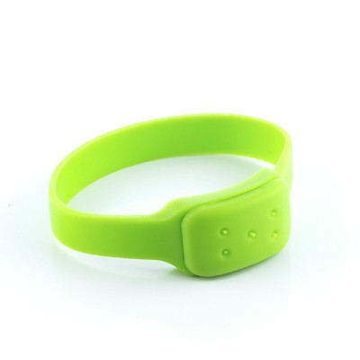 Bracelet Anti-moustiques à la Citronnelle InnovaGoods 2