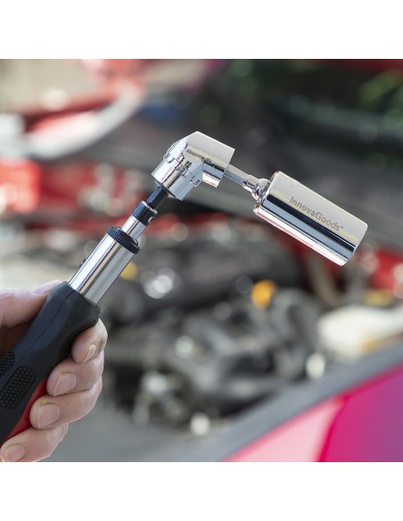 Clé à douille universelle Uniscrew – Polyvalente et ergonomique