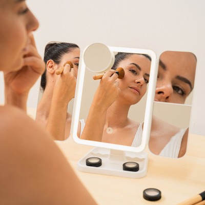 Miroir triptyque LED rechargeable – Lumineux et précis
