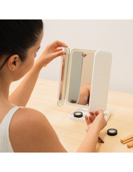 Miroir triptyque LED rechargeable – Lumineux et précis