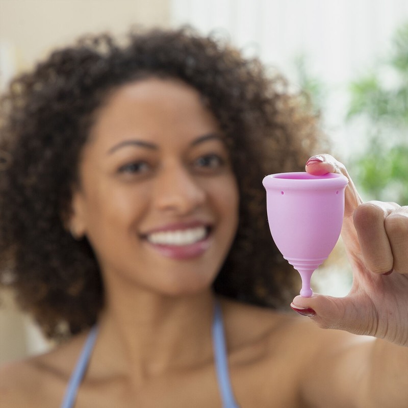 Coupe menstruelle Kuppy avec accessoires – Réutilisable et hygiénique
