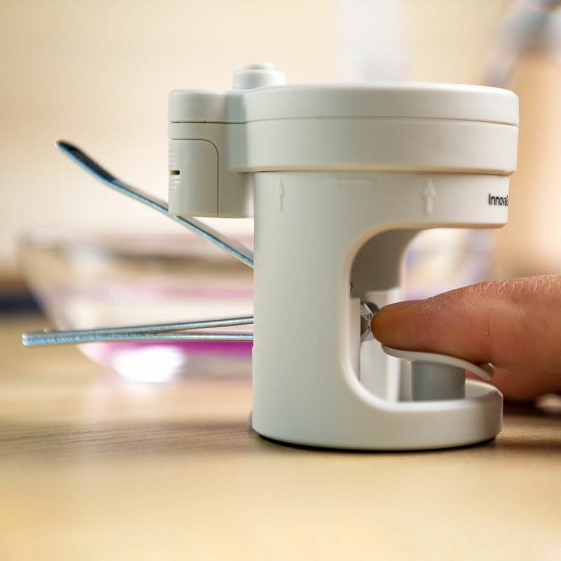 Coupe‑ongles LED + loupe Clail InnovaGoods – Coupe précise et éclairée