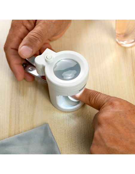 Coupe‑ongles LED + loupe Clail InnovaGoods – Coupe précise et éclairée