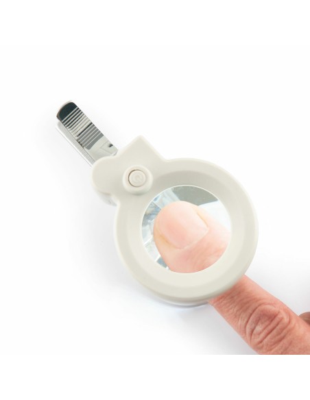 Coupe‑ongles LED + loupe Clail InnovaGoods – Coupe précise et éclairée
